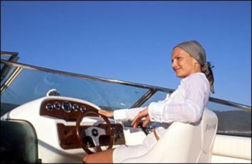 Yachtcharter Runabout 755 Cockpit 1 Cab 1 WC