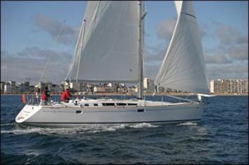 Yachtcharter Sun Odyssey 49 Performance 3 Cab top