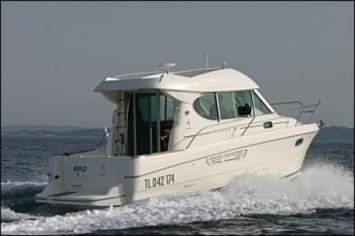 Yachtcharter Merry Fisher 805 Heckansicht 1 Cab 1 WC