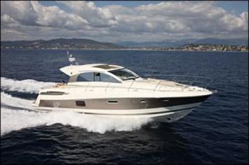 Yachtcharter Prestige 50 S2 Seitenansicht 3 Cab 2 WC