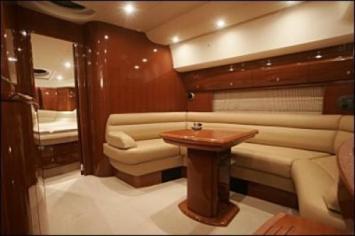 Yachtcharter Prestige 50 S2 Salon 3 Cab 2 WC