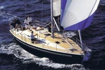 Yachtcharter Elan 450 Bugansicht 3 Cab 2 WC