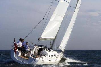 Yachtcharter X 34 Heckansicht 2 Cab 1 WC