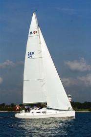 Yachtcharter X 34 Seitenansicht 2 Cab 1 WC