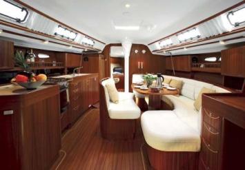 Yachtcharter X 43 Salon 3 Cab 2 WC