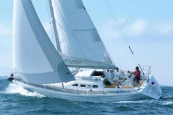 Yachtcharter Etap 37 s Seitenansicht 2 Cab 1 WC