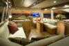 Yachtcharter Riveira 45 Fly Salon