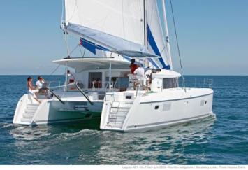 Yachtcharter Lagoon 421 4Cab Top