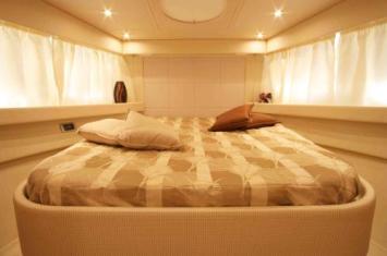 Yachtcharter Alena 46 Bugkabine