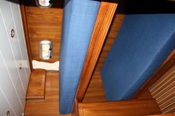 Yachtcharter Renal 36 3Cab Heckkabine Steuerbord