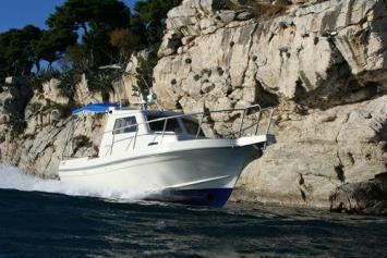 Yachtcharter Damor 700 Bug