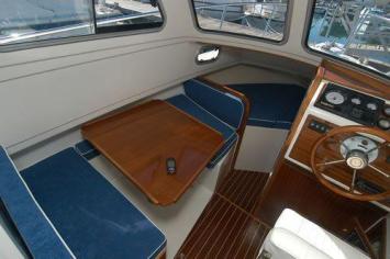 Yachtcharter Damor 700 Salon