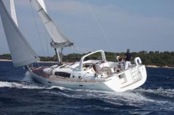 Yachtcharter Oceanis 50 Family 5Cab back