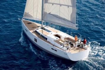 Yachtcharter Hanse 545 3Cab 2Wc Heckansicht