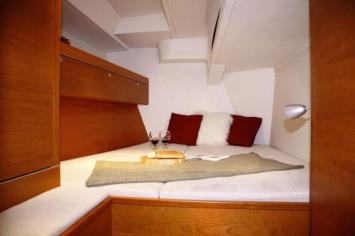 Yachtcharter Hanse 545 3Cab 2WC Heckkabine