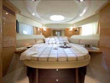 Yachtcharter Cranchi Atlantique 50 MAster Cabin