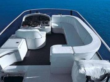 Yachtcharter Raffaelli Maestrale 53 Cockpit 3 Kab 2 WC 1