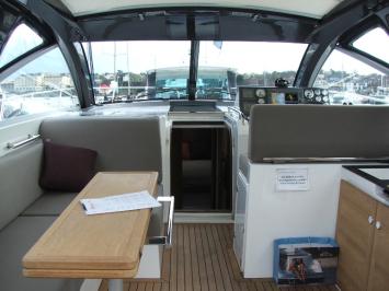 Yachtcharter Sealine_SC38_Innenansicht4