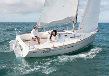 Yachtcharter First 21.7 Seitenansicht