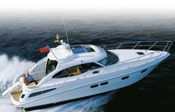 Yachtcharter SealineSC39_Aussenansicht1