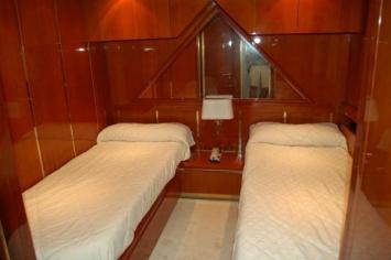 Yachtcharter astondoa73_5