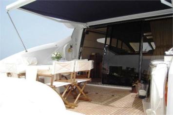 Yachtcharter Innenansicht 72,2