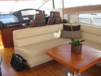 Yachtcharter Innenansicht 72,4