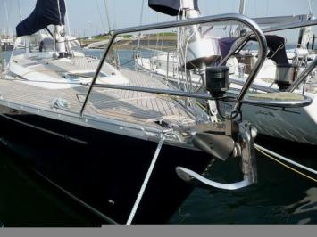 Yachtcharter Grand Soleil Bugansicht 4 Cab 2 WC