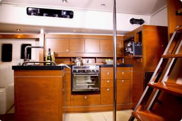 Yachtcharter Hanse 545  Innenansicht 4