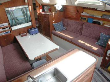 Yachtcharter Catalina 30   Innen   2