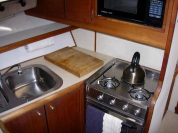 Yachtcharter Bayliner Innen  2