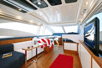 Yachtcharter Queens 62 Salon 3