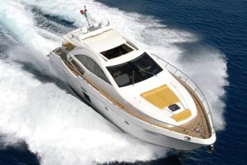 Yachtcharter Queens 72 Luftansicht