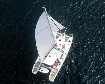 Yachtcharter Privilege 49 5C Cab 4 WC Luftansicht