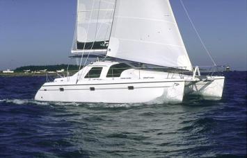 Yachtcharter Privilege 37 3 Cab 2 Wc Seitenansicht