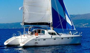 Yachtcharter Privilege 465 5 Cab Seitenansicht