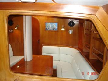 Yachtcharter Mon 451 salon