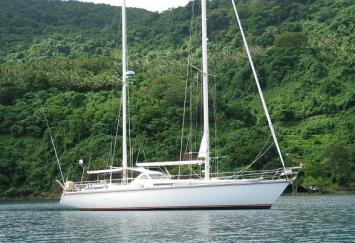 Yachtcharter Amel 53 Seitenansicht 1