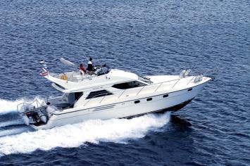 Yachtcharter Princess 480 Seitenansicht  3+1Cab 3 WC