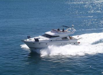 Yachtcharter Johnson 56 Seitenansicht