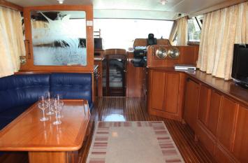 Yachtcharter Yaretti 1910 Salon