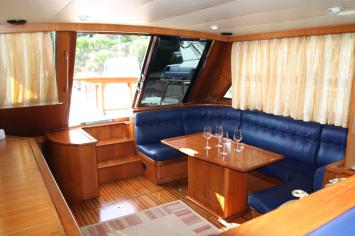 Yachtcharter Yaretti 1910 Salon 1