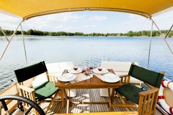 Yachtcharter Linssen Grand Sturdy 29.9AC Deck 2 Cab 2 WC
