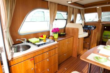Yachtcharter Linssen Grand Sturdy 34.9AC Pantry 2 Cab 2 WC