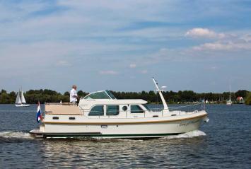 Yachtcharter Linssen Grand Sturdy 34.9AC Seitenansicht 2 2 Cab 2 WC