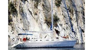 Yachtcharter Odysseus 44 Seitenansicht