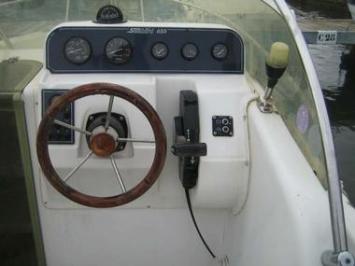 Yachtcharter Seabird 655 Radsteuerung 1 Cab