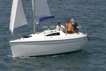 Yachtcharter Viko 20 Seitenansicht