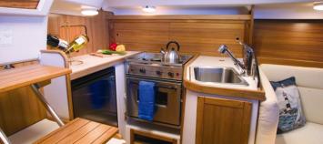 Yachtcharter Catalina 309 Pantry 2 Cab 1 WC