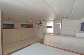 Yachtcharter Tornado 38 Cruising Salon 2 Cab 1 WC